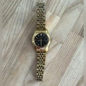 Waltham Ladies Watch Vintage Gold Tone Bracelet Black Dial Diamond Date Window Waltham | Accessories | Waltham Ladies Watch Vintage Gold  main image 2